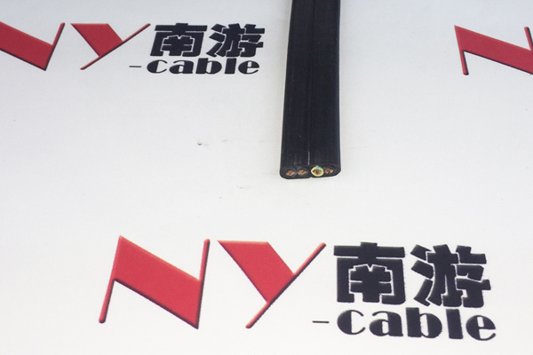 柔性扁电缆:港口起重机械专用扁平移动线缆