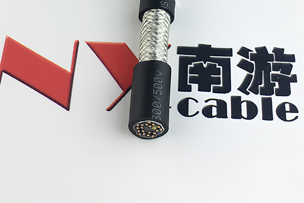 双绞屏蔽柔性电缆 — 抗干扰信号传输高柔性控制电缆
