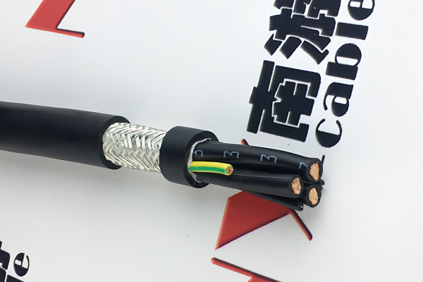 高柔性屏蔽拖链电缆：工业自动化往复运动专用解决方案